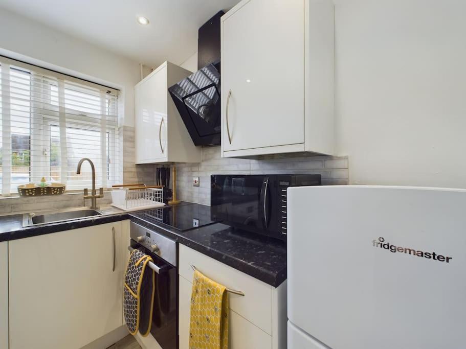 Fabulous Quiet Chelmsford Apartment - Free Parking Luaran gambar